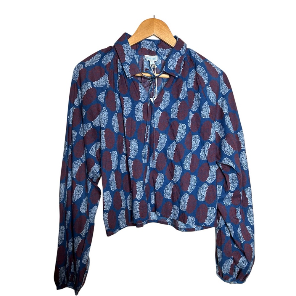 🩷 NWT Wknd Wyfr Women M Long Sleeve Blue Art Boho Cropped Blouse Resort Vacation